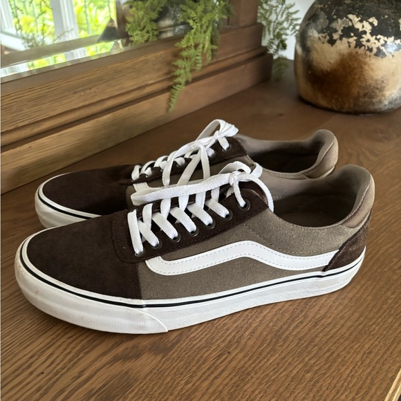 Vans Other - EUC Vans Brown and White Suede Old Skool Sneakers, Off The Wall, Men’s 9 1/2